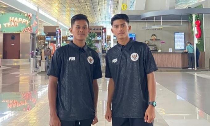 Dua atlet Kukar yang membela timnas hockey Indonesia di ajang Men's Junior AHF Cup 2023 di Oman. (Istimewa)