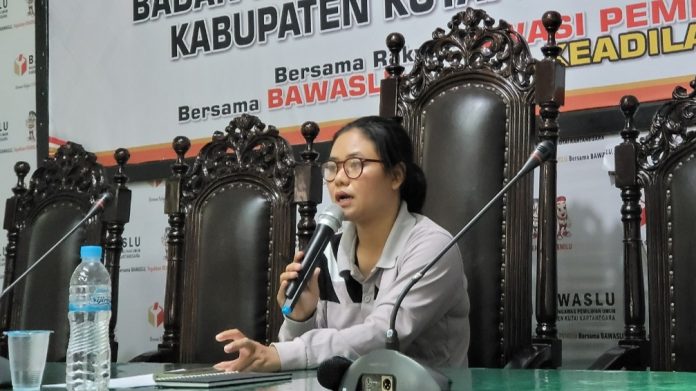 Koordinator Divisi Pencegahan, Parmas, dan Humas Bawaslu Kukar, Yulia Parlina. (Istimewa)