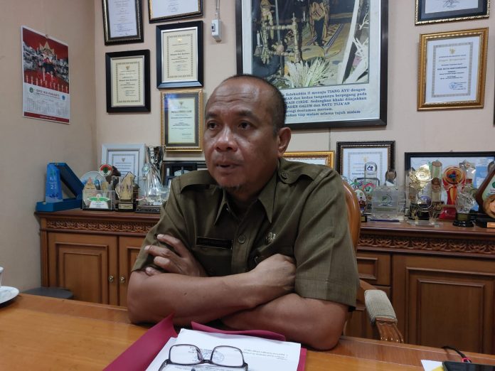Kepala Dinas Pariwisata Kukar, Slamet Hadiraharjo. (Ady/Radar Kukar)