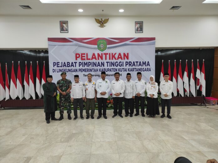 Suasana pelantikan 6 Pejabat Tinggi Pratama di lingkungan Pemkab Kukar (Istimewa)