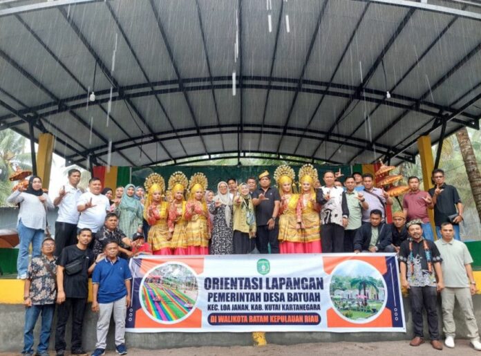 Suasana kunjungan Pemdes Batuah ke Batam. (Istimewa)