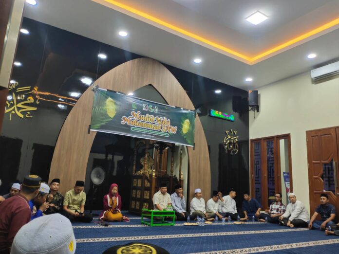 Suasana peringatan Maulid Nabi Muhammad SAW yang digelar oleh KAHMI Kukar. (Ady/Radarkukar)