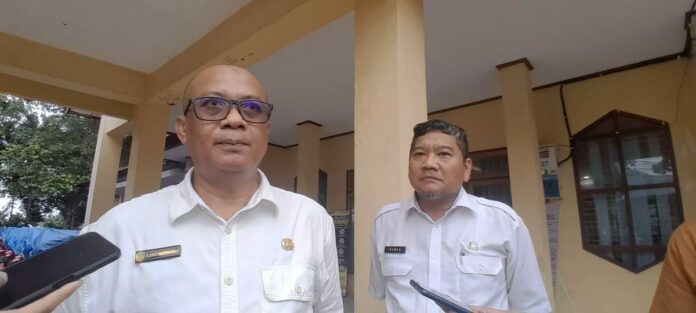 Kepala DLHK Kukar, Slamet Hadiraharjo. (Shavira Ramadhanita/Media Kaltim Grup)