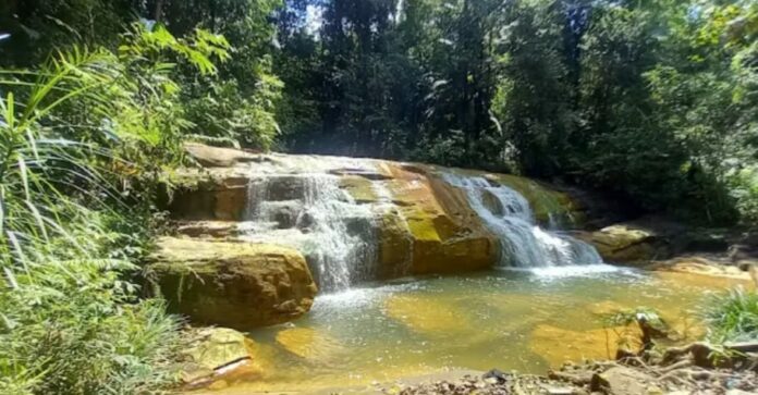 Wisata Air Terjun Desa Benua Baru, Kota Bangun Darat. (Istimewa)