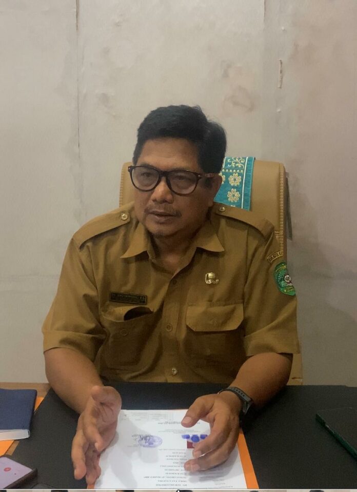 Plt Sekretaris Disdikbud Kukar, Joko Sampurno. (Shavira Ramadhanita/RadarKukar)