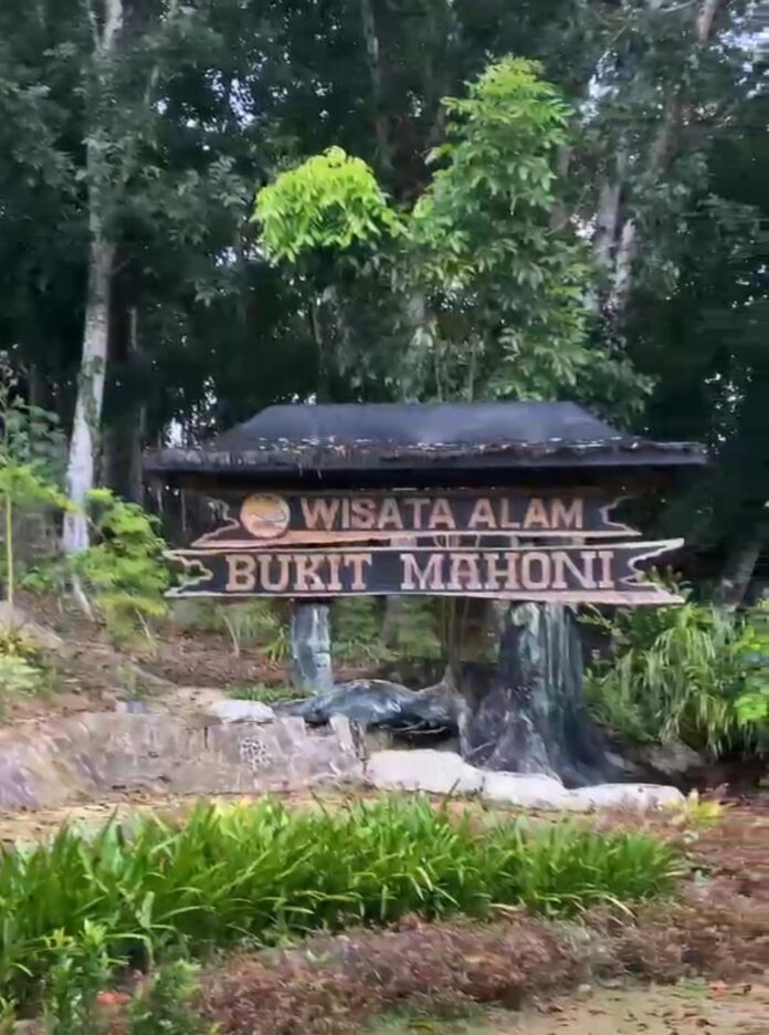 Wisata Bukit Mahoni. (Shavira Ramadhanita/RadarKukar)