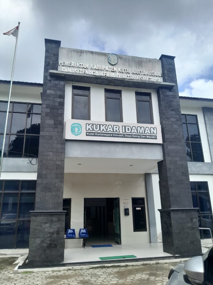 Distransnaker Kukar. (Shavira Ramadhanita/RadarKukar)