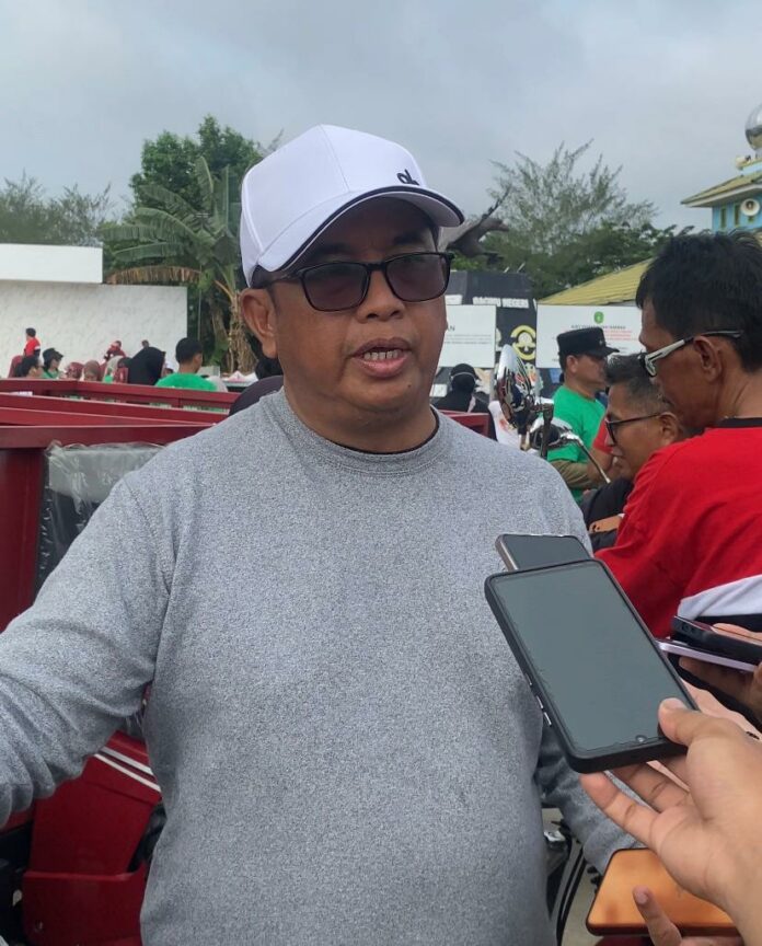 Camat Muara Muntai, Mulyadi. (Shavira Ramadhanita/RadarKukar)