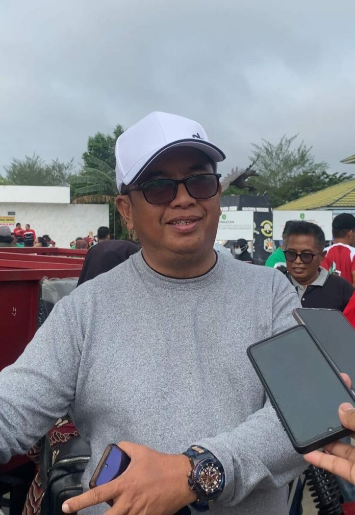 Camat Muara Muntai, Mulyadi. (Shavira Ramadhanita/RadarKukar)
