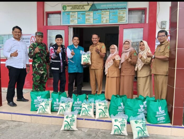 Penyaluran sembako di Kecamatan Muara Jawa. (Istimewa)