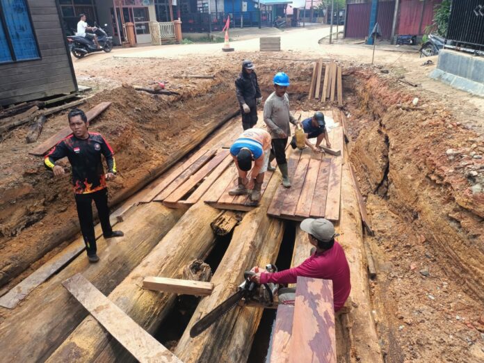 Perbaikan jalan di Desa Sebulu Ulu, Kecamatan Sebulu. (Istimewa)