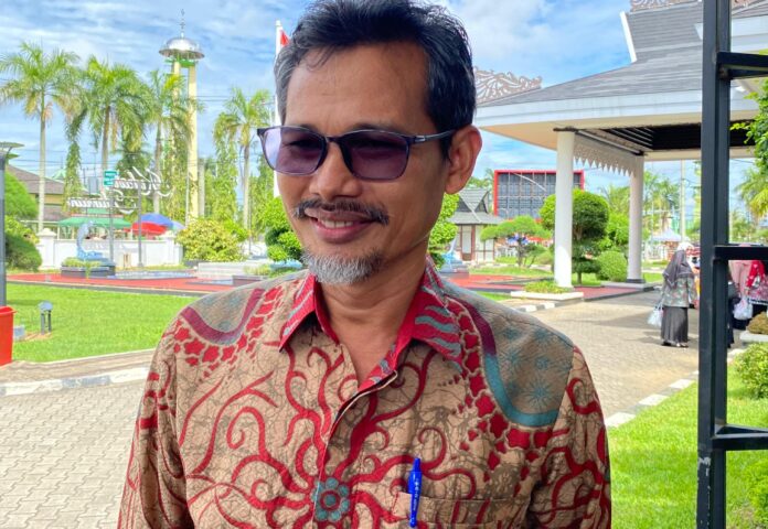 Plt Kepala Dinkes Kukar, Kusnandar. (Shavira Ramadhanita/RadarKukar)
