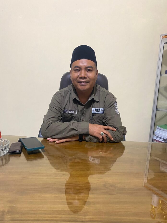 Pj Kepala Desa Manunggal Jaya, Rudi Ismanto. (Shavira Ramadhanita/RadarKukar)