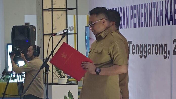 Pelantikan Pejabat Fungsional di Pemkab Kukar. (Shavira Ramadhanita/RadarKukar)