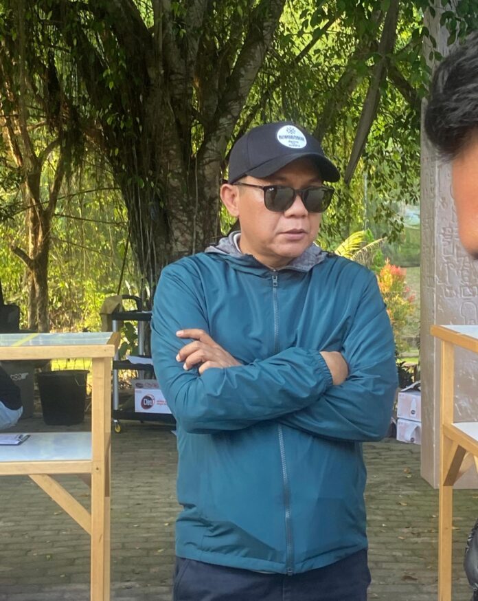 Dewan Pembina Yayasan Lanjong Tenggarong, Dedi Nala Arung. (Shavira Ramadhanita/RadarKukar)