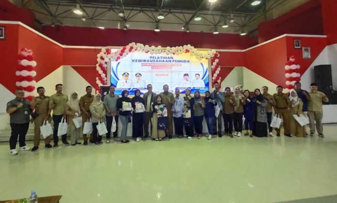 Dispora Kukar gelar pelatihan kewirausahaan. (Shavira Ramadhanita/RadarKukar)
