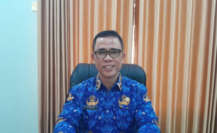 Plt Kepala Dinas Sosial, Yuliandris. (Shavira Ramadhanita/RadarKukar)