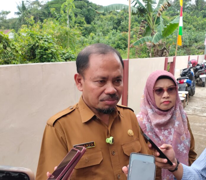 Plt Sekretaris Disdikbud Kukar, Pujianto. (Shavira Ramadhanita/RadarKukar)
