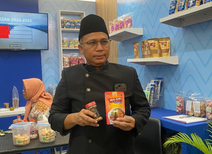 Kepala Dinas Kelautan dan Perikanan (DKP) Kukar, Muslik. (Shavira Ramadhanita/RadarKukar)
