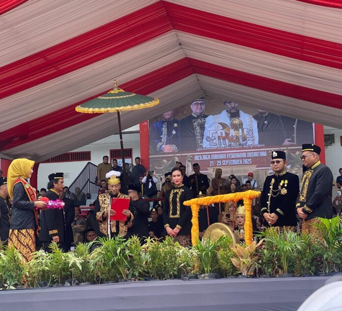 Pembukaan Pesta Erau Adat Kutai Tahun 2025. (Shavira Ramadhanita/RadarKukar)