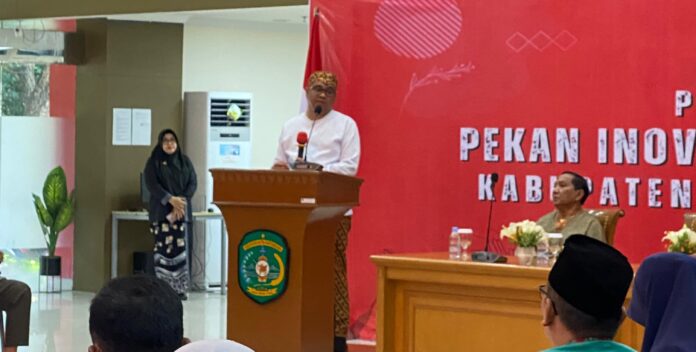 Bupati Kukar terangkan terkait Indeks Inovasi Kukar. (Shavira Ramadhanita/RadarKukar)