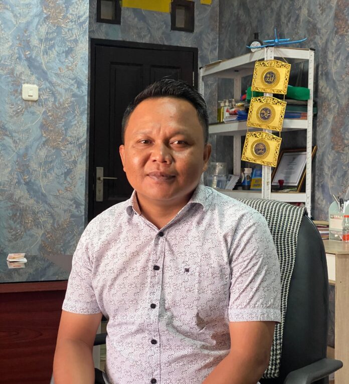 Kepala Desa Perjiwa, Erik Nur Wahyudi. (Shavira Ramadhanita/RadarKukar)