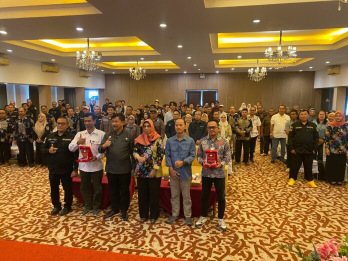 Pembentukan Forum Jasa Konstruksi Kukar 2025. (Shavira Ramadhanita/RadarKukar)