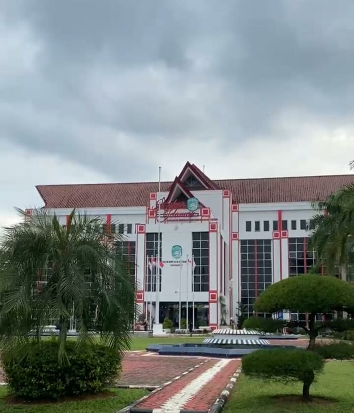 Kantor Bupati Kutai Kartanegara. (Shavira Ramadhanita/RadarKukar)