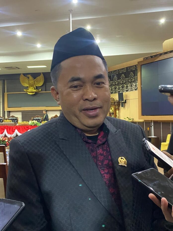Ketua DPRD Kukar, Ahmad Yani. (Shavira Ramadhanita/RadarKukar)