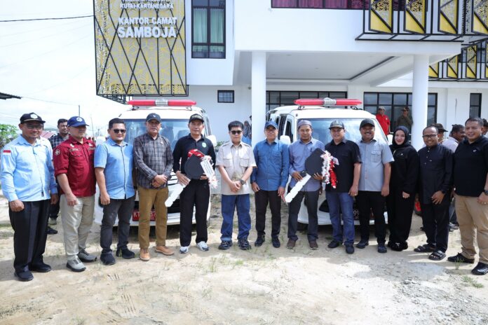Wabup Kukar, Rendi Solihin, saat meresmikan kantor Kecamatan Samboja. (Istimewa)