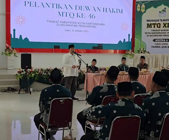 Suasana pelantikan Dewan Hakim MTQ ke-46 di BPU Kecamatan Tenggarong. (Dokumentasi RadarKukar)