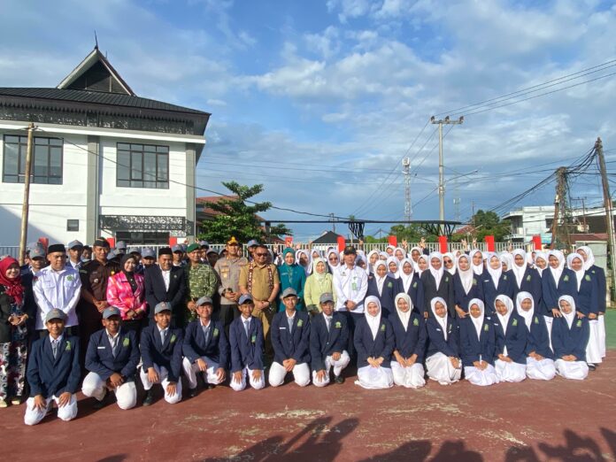 MAN 2 Tenggarong resmi dijadikan sekolah ramah anak. (Shavira Ramadhanita/RadarKukar)