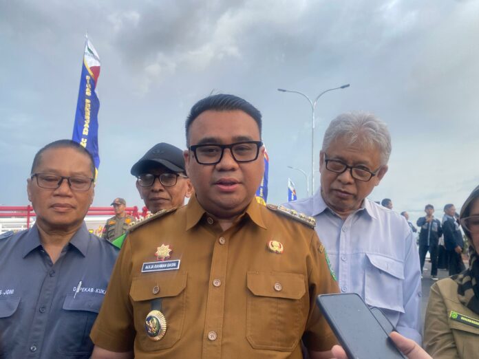 Bupati Kukar, dr Aulia Rahman Basri. (Shavira Ramadhanita/RadarKukar)