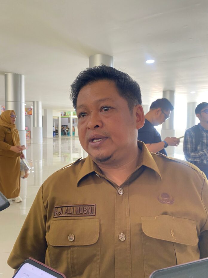 Kepala Dispora Kukar, Aji Ali Husni. (Shavira Ramadhanita/RadarKukar)