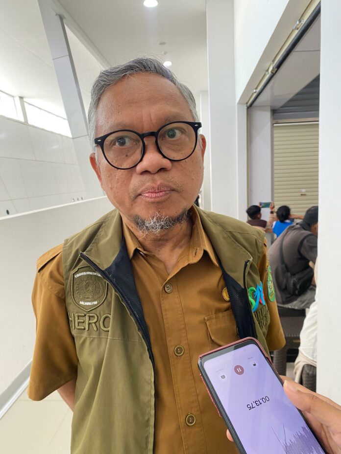 Plt Kepala DP3A Kukar, Hero Suprayetno. (Shavira Ramadhanita/RadarKukar)