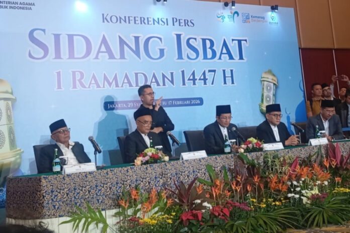 Menteri Agama, Nasaruddin Umar, memimpin pengumuman sidang isbat di Jakarta. (Istimewa)