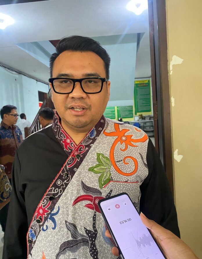 Bupati Kukar, dr Aulia Rahman Basri. (Shavira Ramadhanita/RadarKukar)