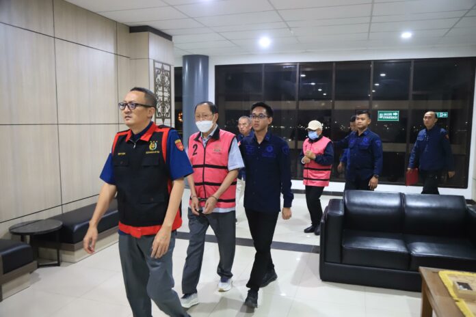Kejati Kaltim menahan dua bos perusahaan tambang terkait korupsi Rp500 miliar. (Humas Kejati Kaltim)