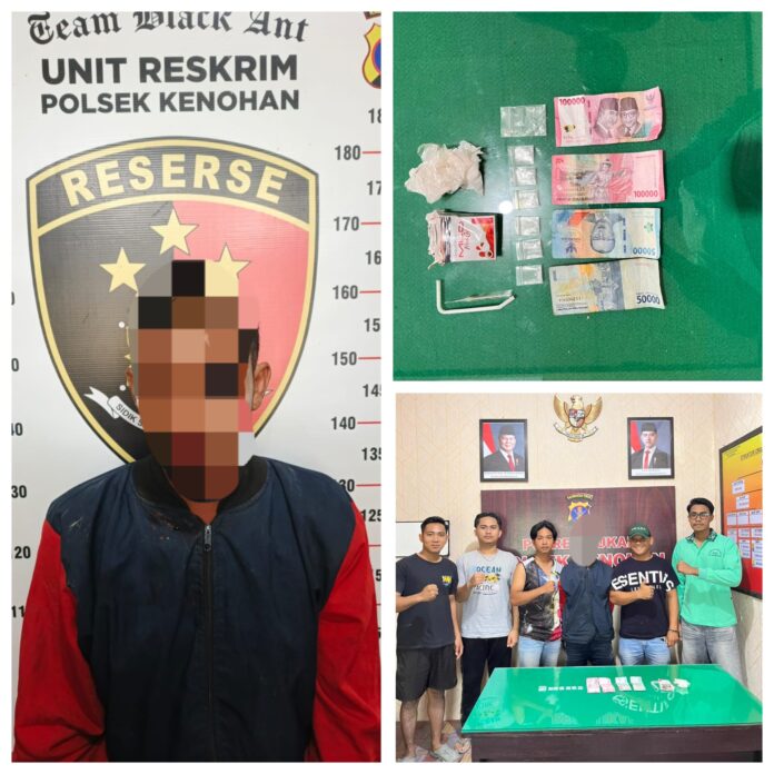 Pelaku bersama barang bukti yang diamankan polisi. (Humas Polres Kukar)