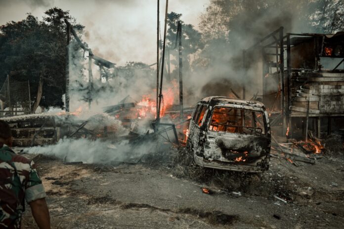 Satu unit mobil milik korban yang hangus terbakar. (Istimewa)