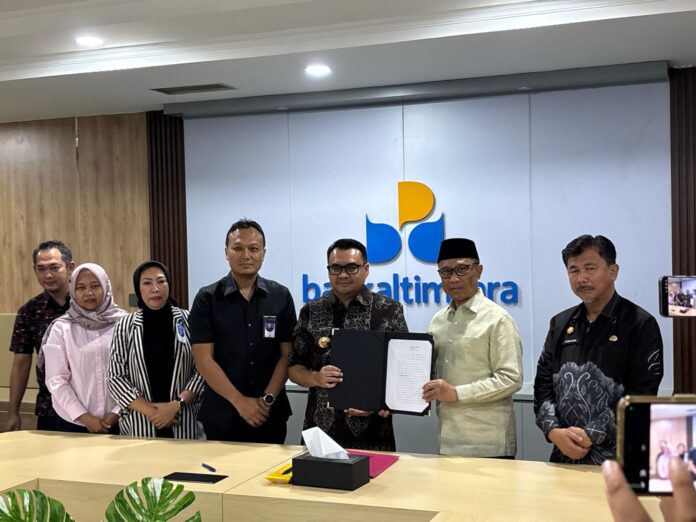 Suasana penandatanganan kredit pinjaman daerah antara Pemkab Kukar dan Bankaltimtara. (Dok MKN)