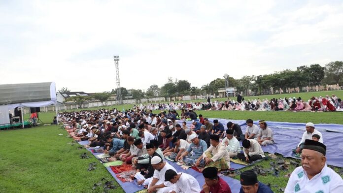 Suasana pelaksanaan Salat Idulfitri di Kota Bontang pada tahun sebelumnya. (Istimewa)