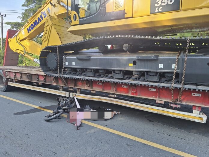 TKP kecelakaan di Jalan Poros Samarinda–Bontang yang melibatkan sepeda motor dan truk trailer. (Istimewa)