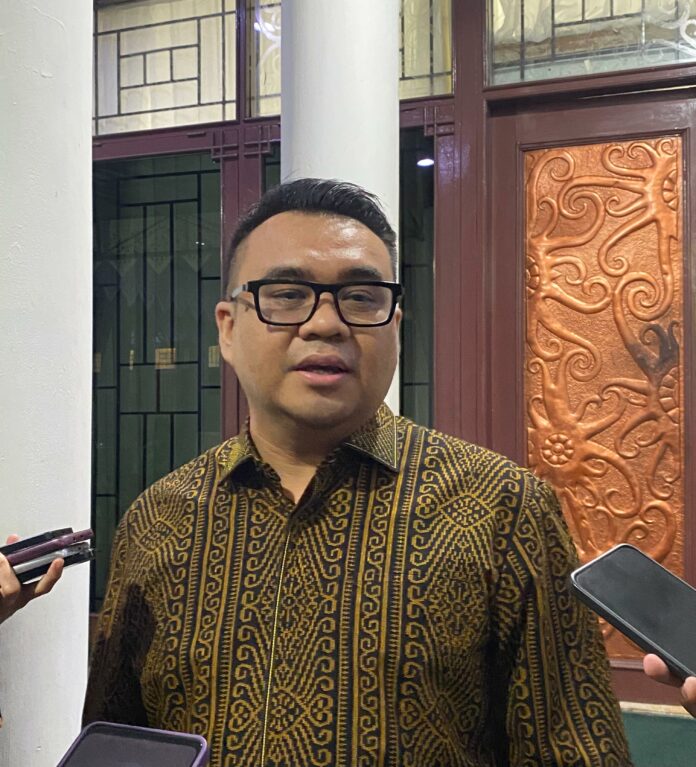 Bupati Kukar, dr Aulia Rahman Basri. (Shavira Ramadhanita/RadarKukar)