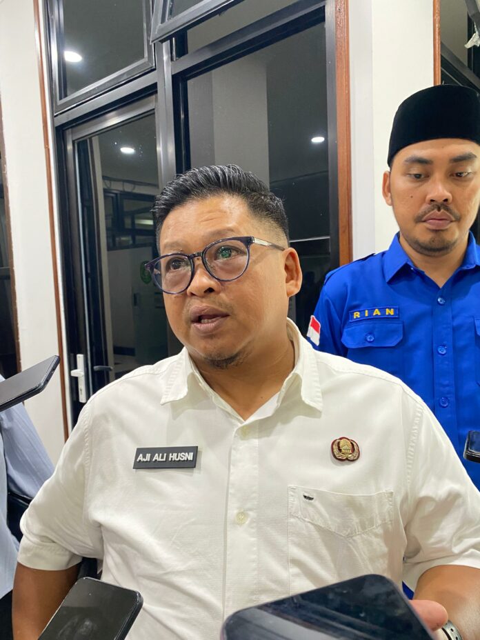 Kepala Dispora Kukar, Aji Ali Husni. (Shavira Ramadhanita/RadarKukar)