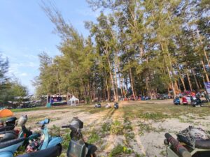 Ribuan pecinta Vespa memadati kawasan Samboja dalam gelaran WBSK Kaltim-Kaltara 2026. (WBSK2026/Robbi/MKNN)