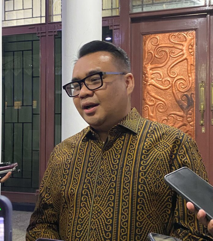 Foto : Bupati Kukar, dr Aulia Rahman Basri. (Shavira Ramadhanita/RadarKukar)
