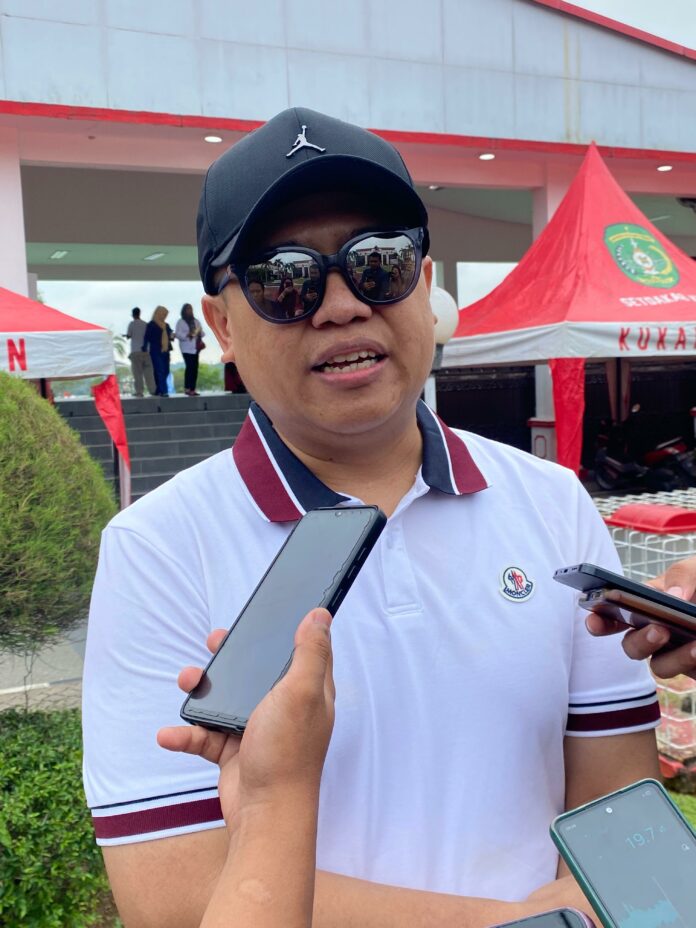 Plt Kepala Distransnaker Kukar, Dendy Irwan Fahriza. (Shavira Ramadhanita/RadarKukar)