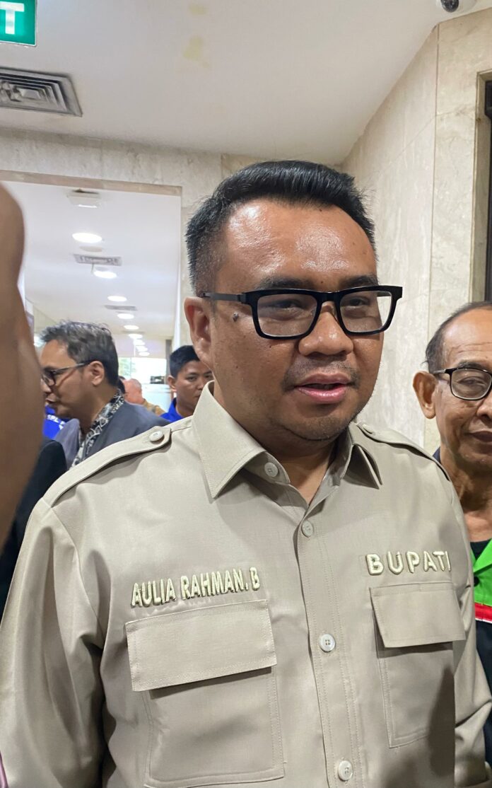 Bupati Kukar, dr Aulia Rahman Basri. (Shavira Ramadhanita/RadarKukar)