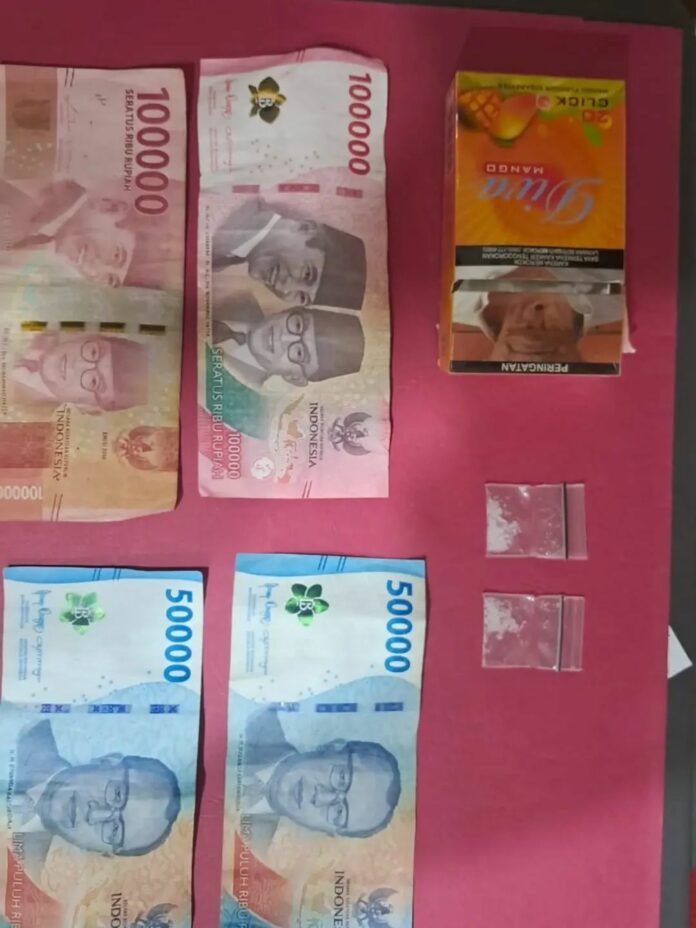 Jajaran Polsek Loa Kulu berhasil amankan barang bukti bersama tersangka. (Istimewa)
